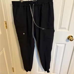 Women’s Black Scrub pants- Fabletics